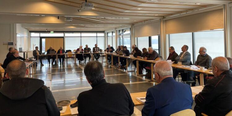 İsveç’te Rojava heyeti ve Suriyeli muhalifler buluşması