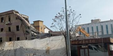 Musa Anter’in bir dönem müdürlük yaptığı tarihi Palas Otel yıkılıyor