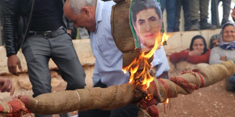 Şehba’da on binler yürüdü: Tarih Barzani ailesinin ihanetini yazacak