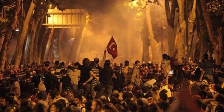 Sinemacılardan Gezi tepkisi: Seyirci kalmayacağız