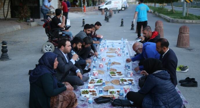 Şenyaşar ailesinin ‘Adalet Sofrası’na TİP misafir oldu