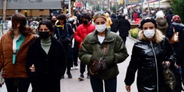 Koronavirüs: 36 kişi hayatını kaybetti, 9 bin 354 yeni vaka