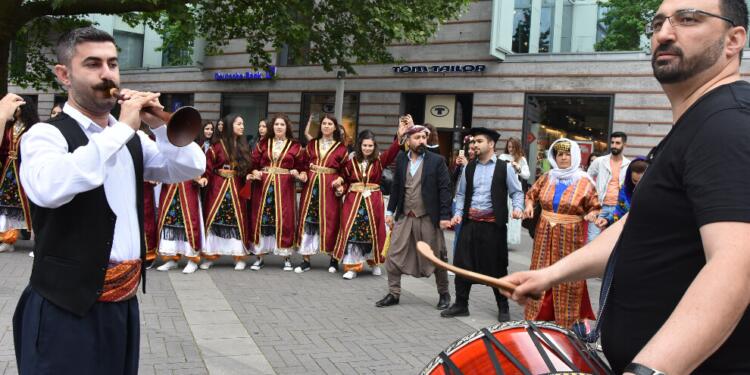 33. Mîhrîcana Govend heyecanı