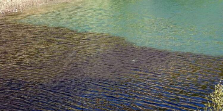 Torul Baraj Gölü kızıla büründü