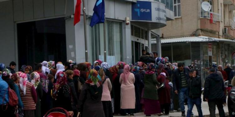 İŞKUR raporuna göre işsizlik 1 yılda yüzde 23 arttı