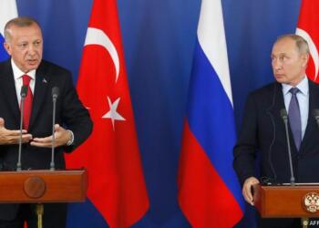 Erdoğan ile Putin telefonla görüştü