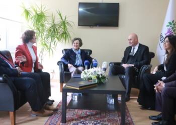 Siyasi partilerden bayram ziyaretleri