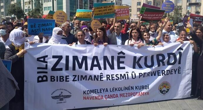 İstanbul’da Kürt Dil Bayramı kutlandı: Dilimiz varlığımızdır