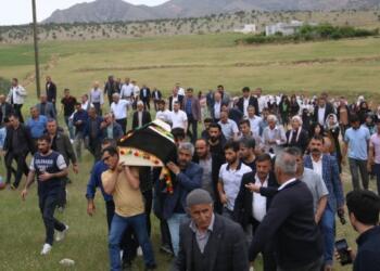 Cezaevinde yaşamını yitiren Ece kitlesel törenle defnedildi