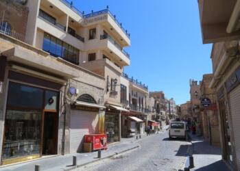 Kayyumdan ruhsatsız yapıya ‘hayırlı olsun’ ziyareti