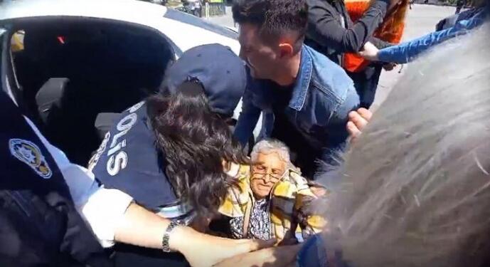 Gözaltında kaybedilen Murat’ın annesi Hanife Yıldız serbest bırakıldı