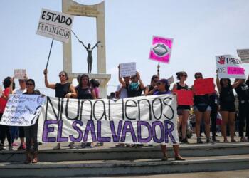 El Salvador’da kürtaj yaptıran kadına 30 yıl hapis