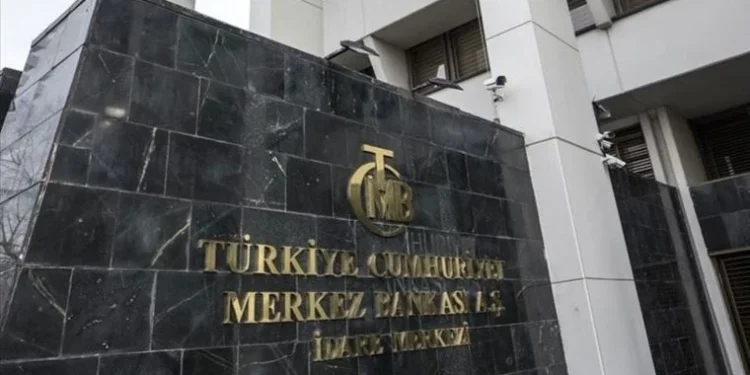 Merkez Bankası da açıklamak zorunda kaldı: Enflasyon ve döviz beklentisi arttı