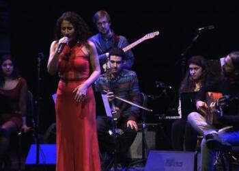 Aynur Doğan: Paylaşarak birlikte büyüyeceğiz