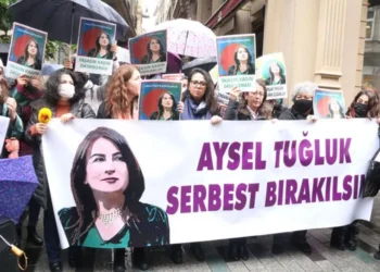 Aysel Tuğluk kendisine gönderilen mektupları okuyamıyor