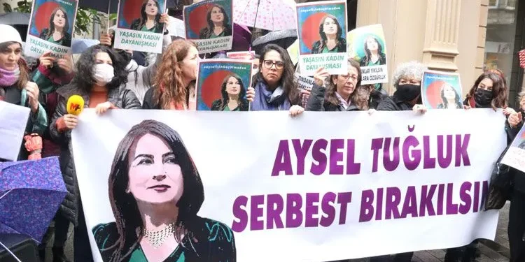 Aysel Tuğluk kendisine gönderilen mektupları okuyamıyor