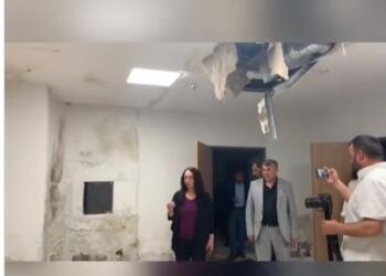 Bir yıl geçmeden Çaldıran Hastanesi çökmek üzere