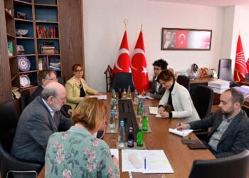 AKPM raportörleri Kaftancıoğlu ve AKP’lilerle görüştü