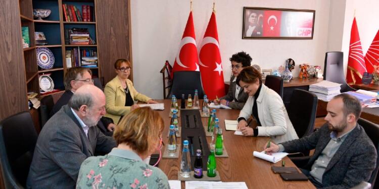 AKPM raportörleri Kaftancıoğlu ve AKP’lilerle görüştü