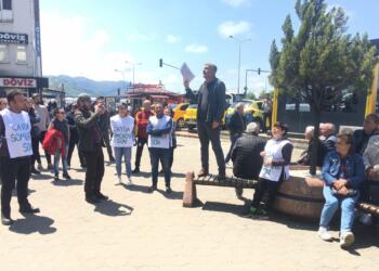 Çay üreticileri iki koldan Rize’ye yürüyor: Çayda sömürüye son