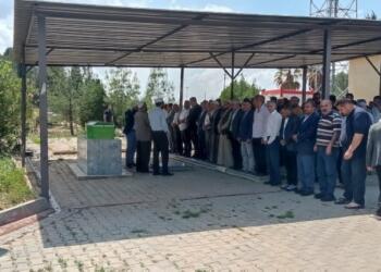 Serêkaniyê’den gelen kurşunla yaşamını yitiren çocuk, toprağa verildi