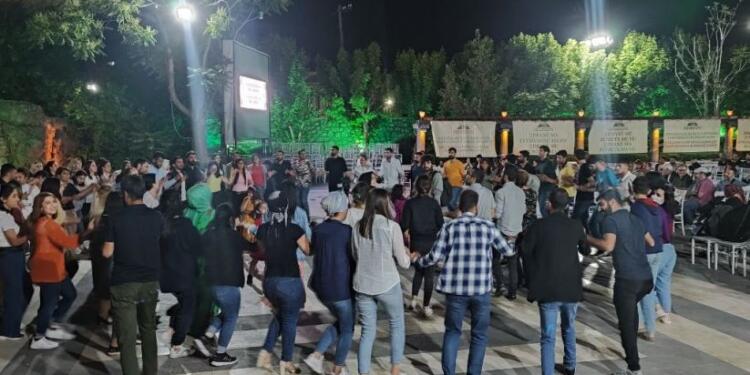 ‘Kürtler için dil özgürlüğün anahtarıdır’