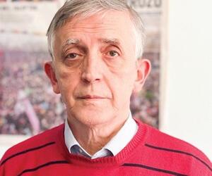 Binip bir alamete, giderken kıyamete