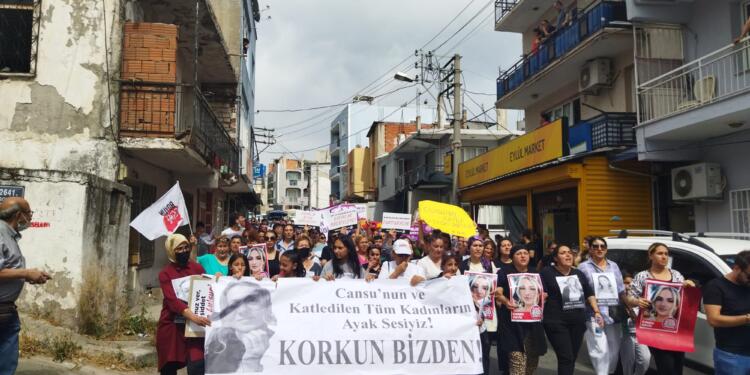 Kadınlar Cansu Geyik için yürüdü: Kadınların birliğinden korkun
