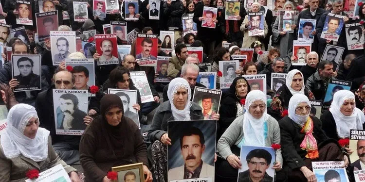 Cumartesi Anneleri için belgesel: Karanfil Meydanı