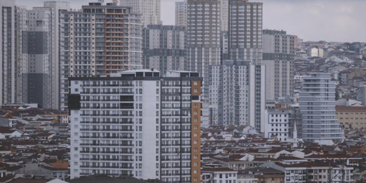 Konut krizinde iktidarın ‘müjdesi’ halka eziyet oldu, fiyatlar arttı