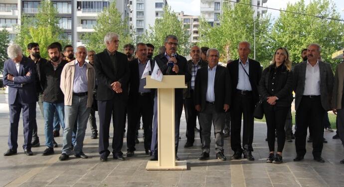 15 Mayıs etkinlikleri devam ediyor: Kayapınar’da Dil Kürsüsü kuruldu