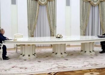 Putin, Macron ile telefonda görüştü