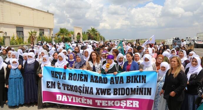 Anneler Günü’nde savaş karşıtı yürüyüş: Bu kirli savaşı bitirin