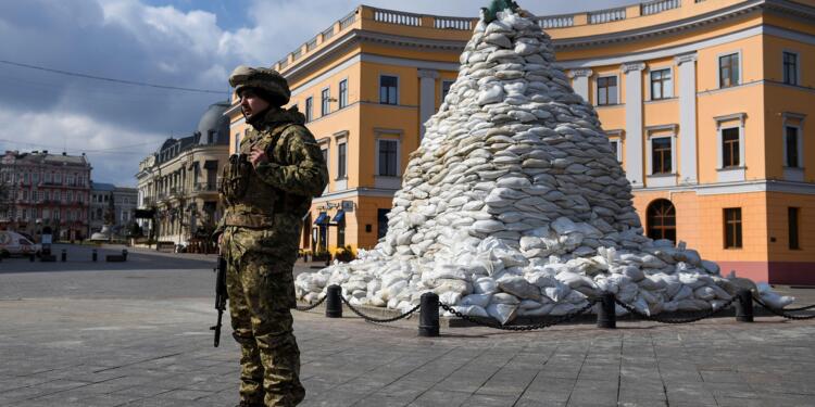 Rusya-Ukrayna Savaşı: Odessa bombalandı