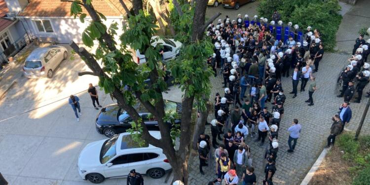 Boğaziçi Onur Yürüyüşü’ne polis saldırdı: 70 gözaltı