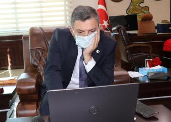 Batman kayyumu bayrak ve poster için 1 milyon 550 bin harcamış