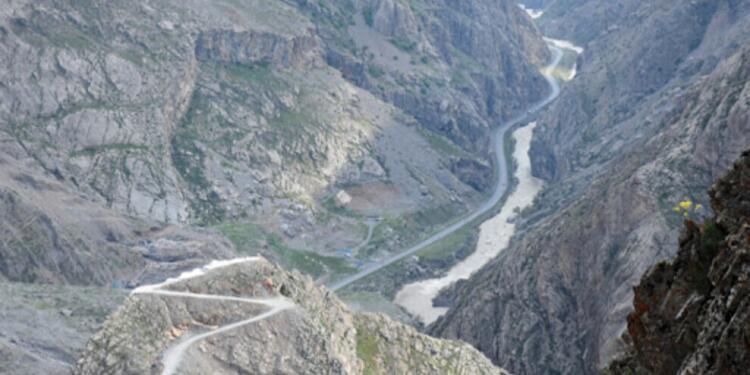 Yaşamını yitiren asker sayısı 5 oldu