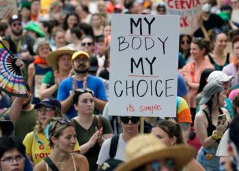 ABD’de kürtaj hakkı anayasal hak olmaktan çıkarıldı