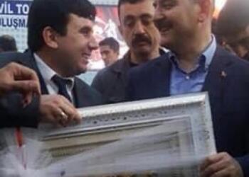 Dolandırıcılıktan tutuklanan Akdoğan da Soylu ile aynı karede