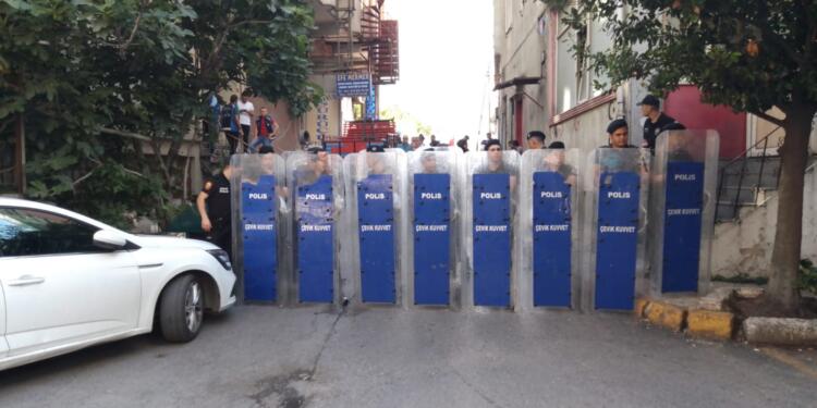 Fetihtepe’de polis baskını!