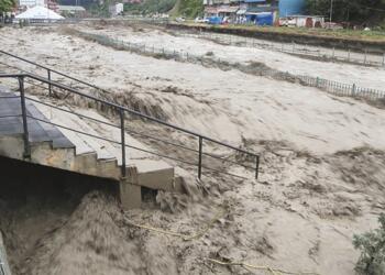 Batı Karadeniz sele teslim