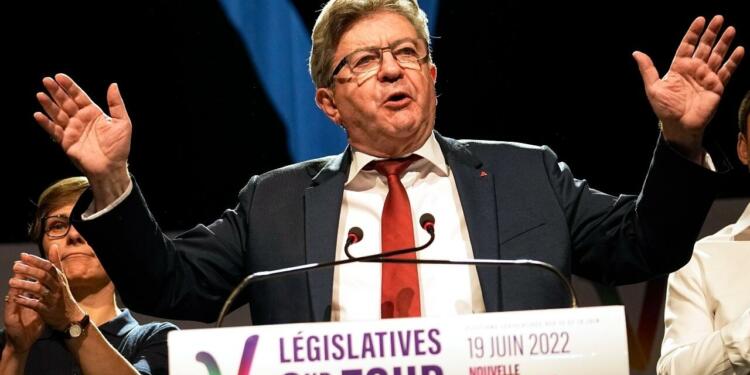 Fransa’da seçimlerin ikinci turu bitti: Macron’un ittifakı çoğunluğu sağlayamadı