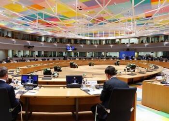 AB’den Ukrayna ve Moldova’ya ‘aday ülke’ statüsü