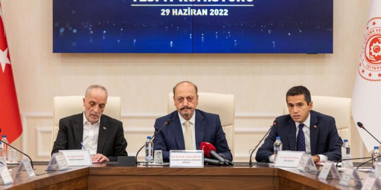 Çalışma Bakanı: Emekçilerin örgütlenme oranı ciddi sorun