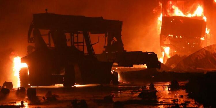 Bangladeş’te kimyasal dolu konteynerda patlama