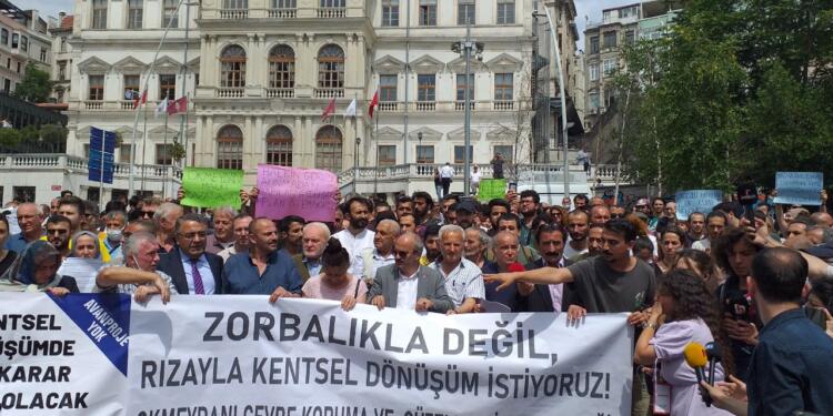 Fetihtepeliler Beyoğlu Belediyesi önündeydi: Halkına düşman olanların saltanatı yıkılacak