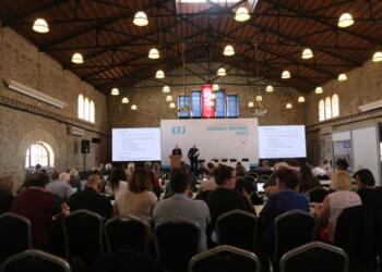 Gazetecilere gözaltı EFJ gündeminde: Gerçeği yazmanın karşılığı ateşten gömlek