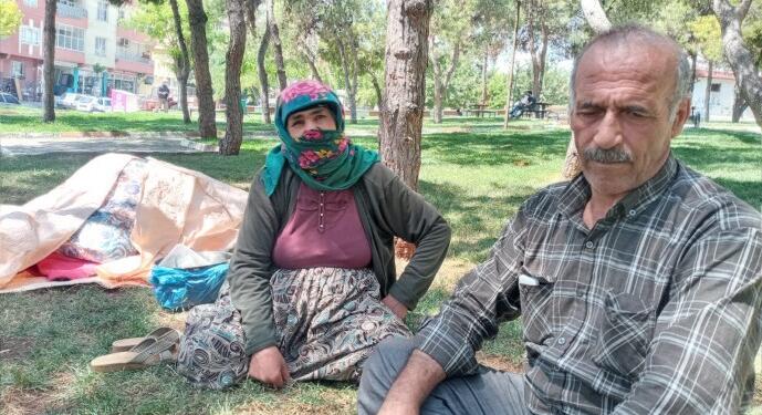 Kirasını ödeyemeyince sokağa atıldılar