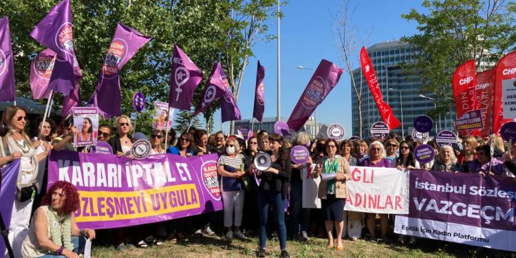 Kadınlar İstanbul Sözleşmesi için Danıştay’da: Kararı iptal et sözleşmeyi uygula