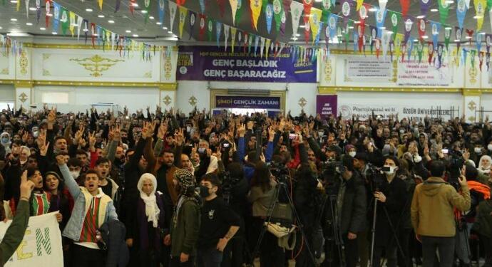 HDP Gençlik Meclisi: Hakkımız olanı alana kadar mücadele edeceğiz